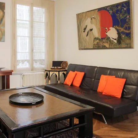 Lovely Spacious Nest Near Pigalle Appartamento Parigi